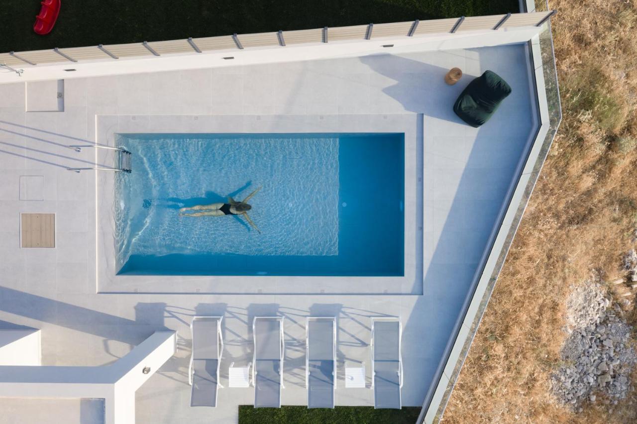 Eolides Villas , Quite Idyll Of Rural Bliss,By Thinkvilla Lambiní Dış mekan fotoğraf